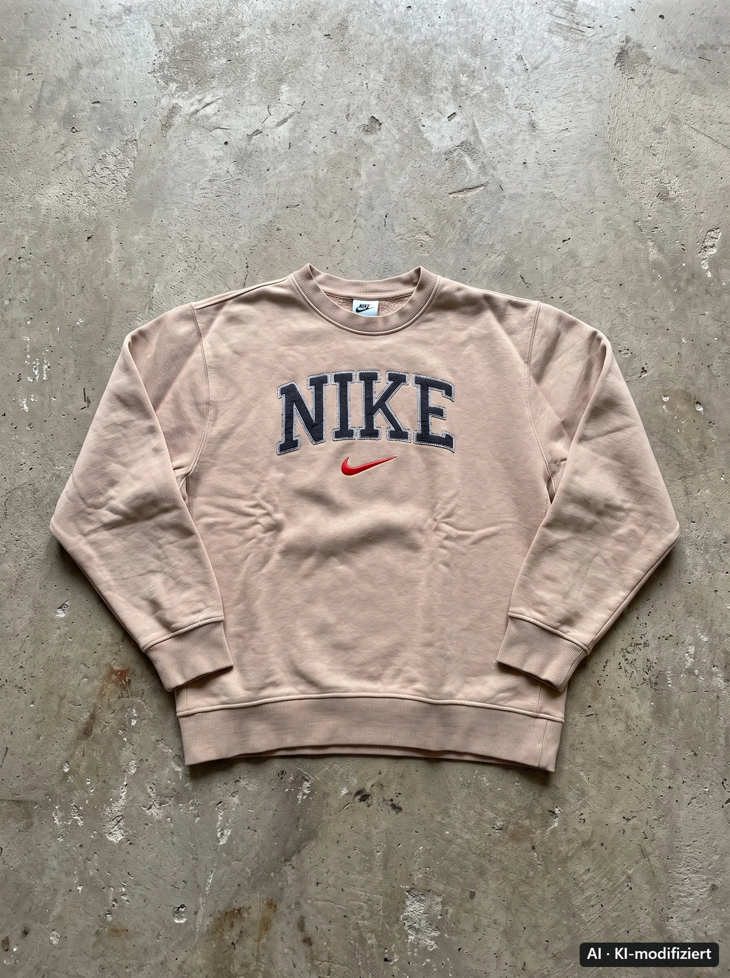 Nike Crewneck Beige Big Logo